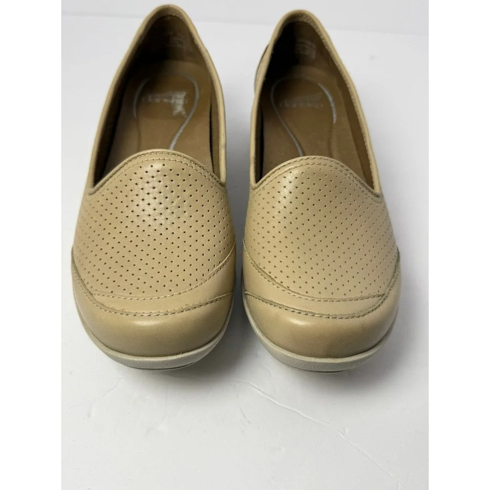 Dansko Tan Perforated Leather Wedge Loafers Shoes Womens Size 36 5.5-6